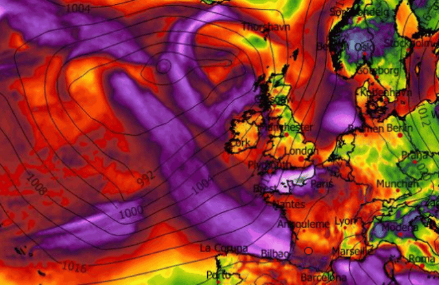 Met Éireann issues grim weekend weather forecast for Ireland with two hazards