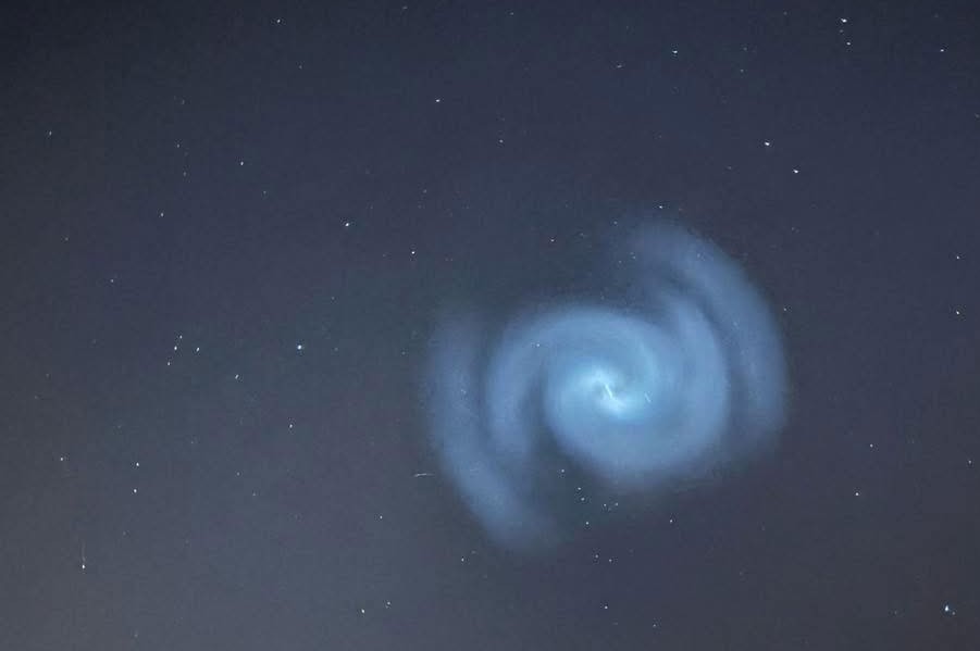 'Like the end of the world' - Mystery over bizarre swirl in Irish skies solved