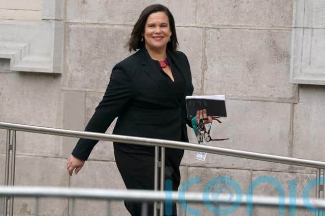 Ms Murphy was forced to suspend Dail proceedings for almost half an hour, but less than two minutes after it resumed, the chamber was once again interrupted by angry scenes.