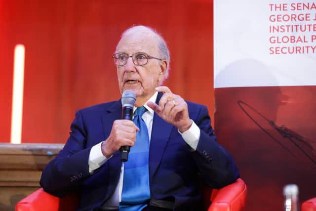 The Taoiseach thanked the United States and particularly singled out Georgetown alumnus senator George Mitchell, who helped politicians towards the Belfast/Good Friday Agreement in 1998, for praise.