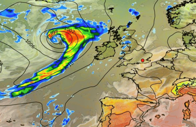 Brutal weather 'risk' in Ireland forecast before long-awaited August u-turn