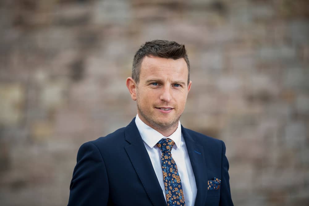 Shane Ó Curraighín is from Teelin and lives in Donegal Town with his wife and baby daughter