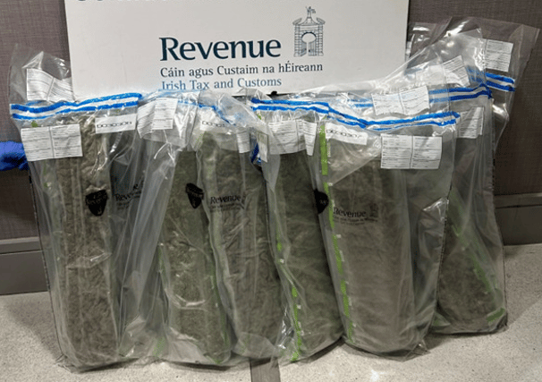 The illicit drugs, which have an estimated value of €285,000, were seized on Wednesday