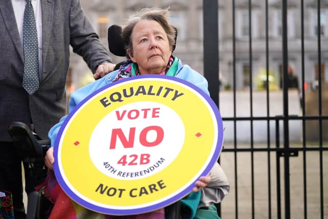 On the other hand, a no vote would keep the wording as is – requiring the State to endeavour to ensure that mothers should not have to go out to work to the neglect of their duties in the home.