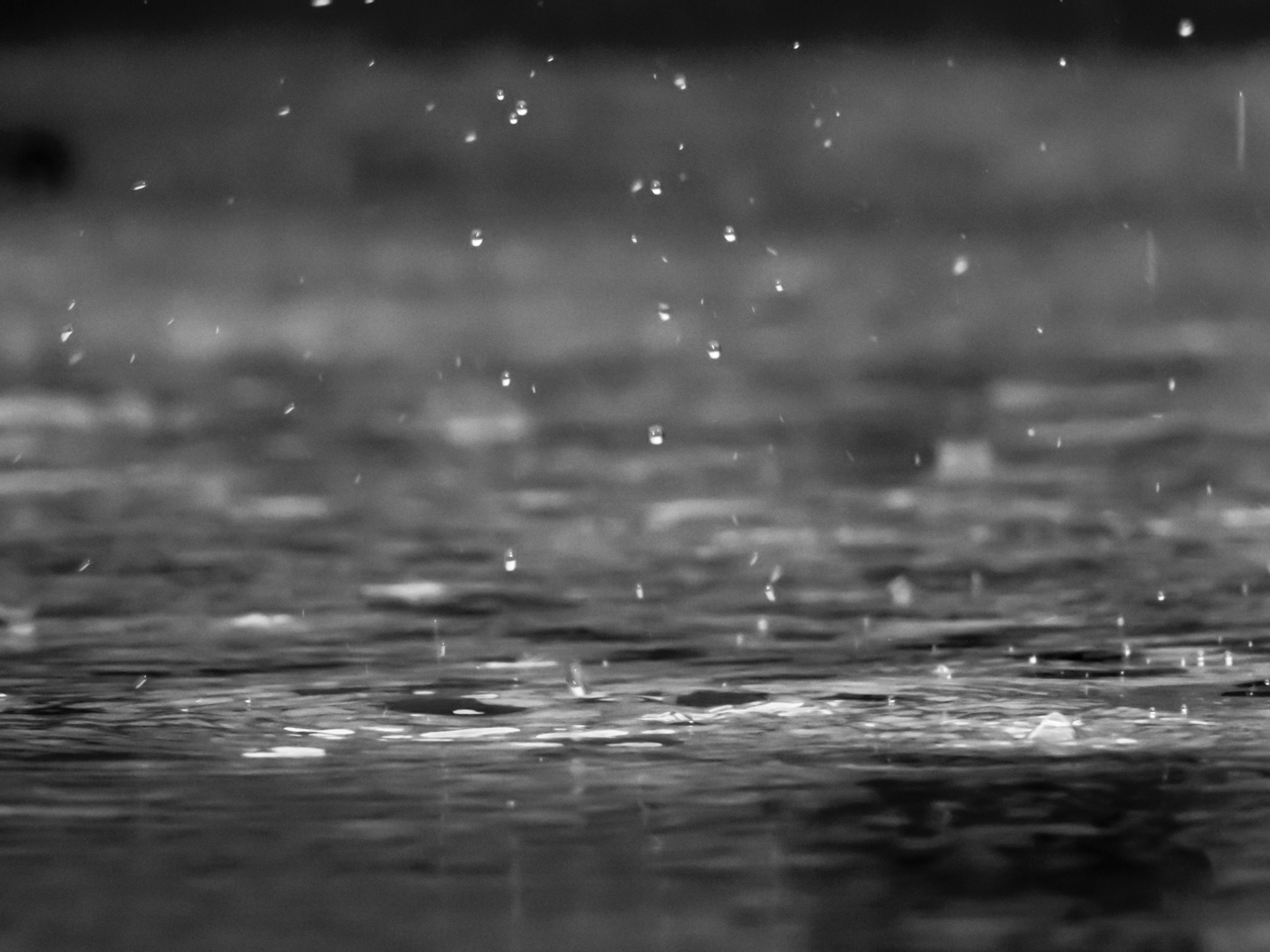 Rain and drizzle on the way for the weekend ahead
