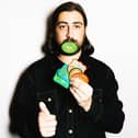 I PICTURE: www./twitter.com/NoahKahan