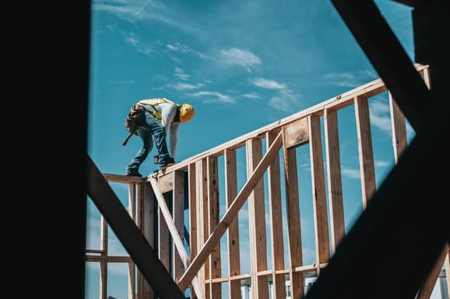 Once in place, the modular houses will accommodate 2,000 people across 20 sites across the country