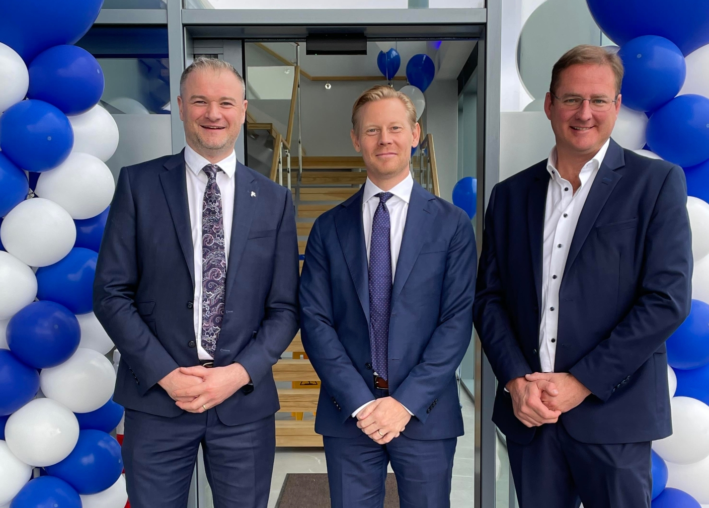 Will Corcoran, Regional Manager Mid-West IDA Ireland; Björn Lidefelt, Executive Vice President and Head of HID; and Eoin Gavin, President of the Shannon Chamber of Commerce