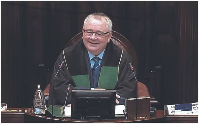 Ceann Comhairle of the Dáil tests positive for Covid-19