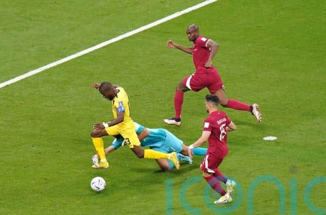 The hosts’ reprieve was short-lived though as Al Sheeb mistimed a challenge on Valencia in a one-on-one and tripped him in the box in the 15th minute. The former West Ham and Everton man made no mistake, calmly rolling the penalty into the right-hand corner.