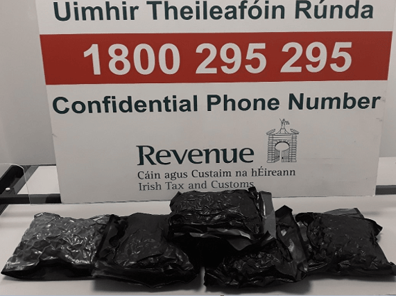 Approximately 2.5kgs of herbal cannabis was seized