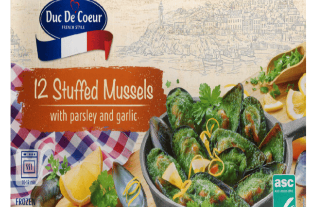 According to the Food Safety Authority of Ireland (FSAI), Lidl Ireland is removing its Duc De Coeur Stuffed Mussels with Parsley and Garlic (batch codes 03.067.22.30 and 03.104.22.30 with Best Before dates 09/2023 and 10/2023). 