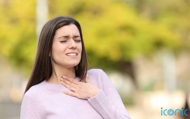 When you start to feel symptoms coming on, there are a few things you can do at home to prevent the cold from worsening