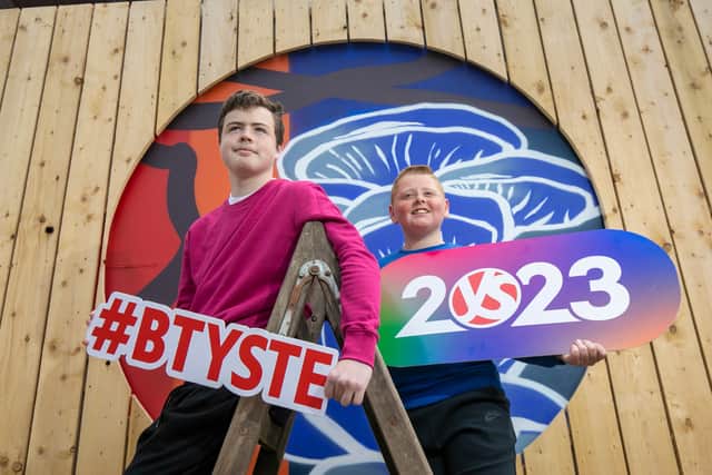 After two years of virtual exhibitions, the wait is finally over as Ireland’s biggest and brightest showcase for young STEM talent returns to an in-person event in Dublin between 10-14 January 2023. The live event will once again bring science and technology to life with amazing student projects, spectacular exhibits, influential guest speakers, and immersive displays.
