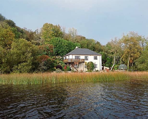 Heron’s Rest in Killaloe is the perfect spot for birds and humans to take a break: The three-bedroom two-storey residence is located on the shores of Lough Derg