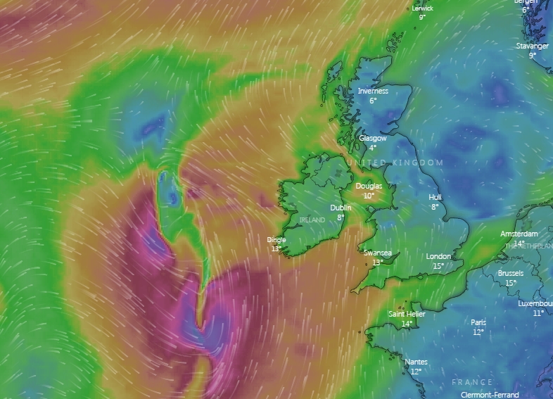 LIVE: Watch Hurricane Lorenzo as it moves towards Ireland across the Atlantic Ocean