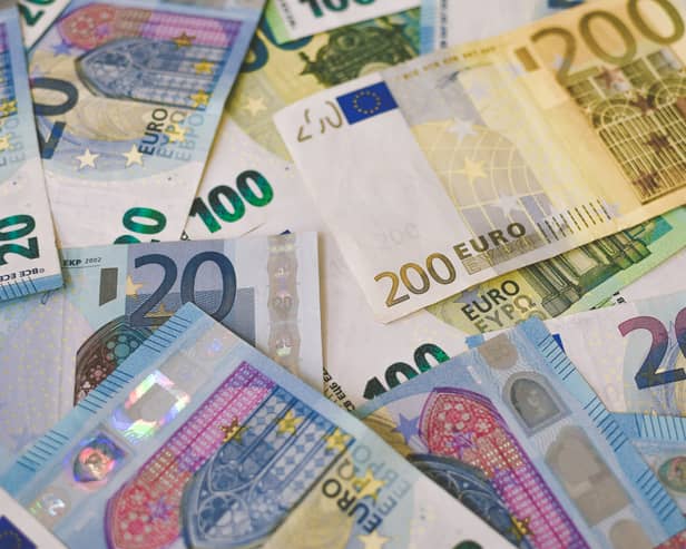 The payment is worth €2,000 for each person being cared for