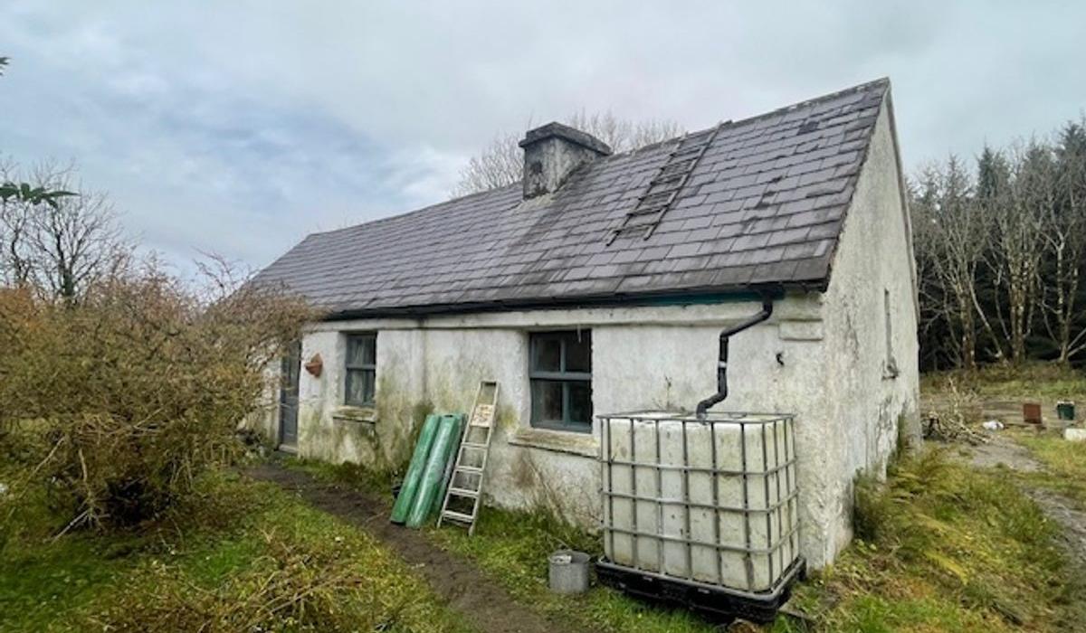 PICTURES Clare cottage with bags of potential for sale for less than €