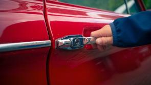 Gardaí investigating a number of thefts from cars in Clare town