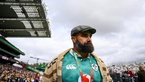 'An absolute honor and privilege': Jason Kelce visits Clare pub to meet Irish storyteller