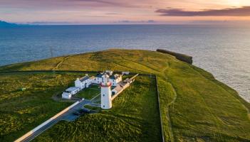 ALERT: Met Éireann issue Status Red storm warning for Clare Coast