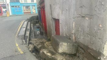 Urgent action sought to address ‘ridiculous’ traffic bottleneck in Ennistymon