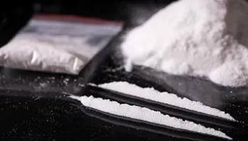 Clare Gardaí seize large amount of cocaine and cash during Ennis search operation
