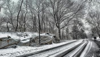 Council to consider proposals for 'volunteers' to grit Clare roads during frosty weather