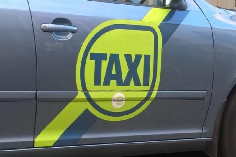 Taxi driver fails breath test while passenger in the back 