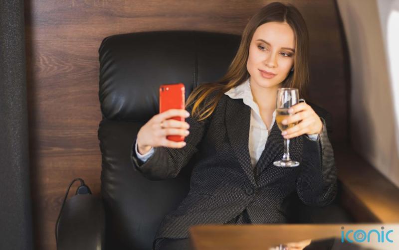 Drama chronicling life of con artist drops on Netflix