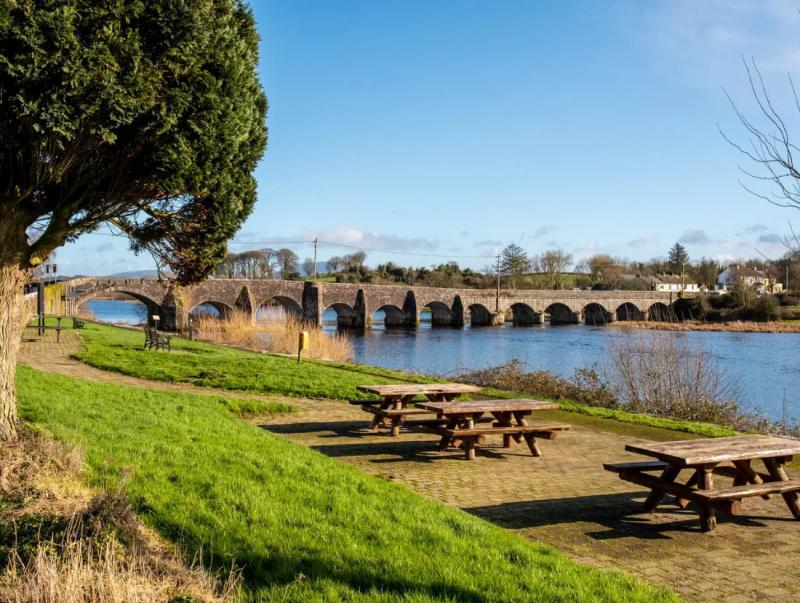 Proposal to extend a footpath in a popular Clare spot being 'considered'