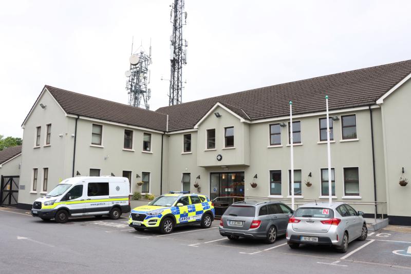 Gardaí in Ennis appeal for witnesses to criminal damage incident