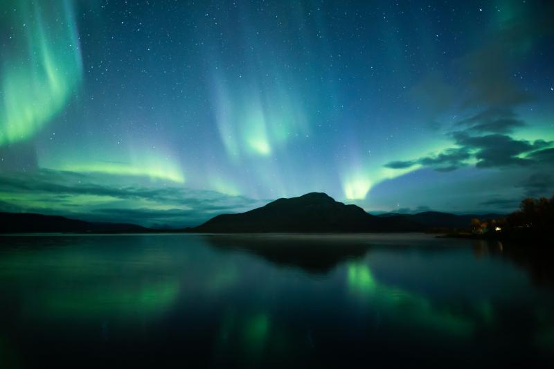 Northern lights set to be visible over Ireland this weekend as cracking weather on the way 