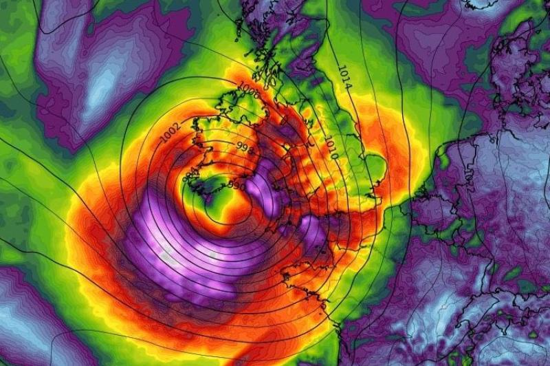 Met Éireann weekend storm update as low system tracks closer to Ireland