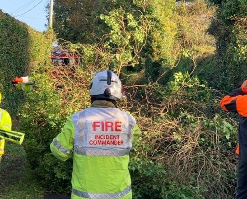 Crews deployed to clear debris from roads across Clare as Storm Ashley batters Ireland