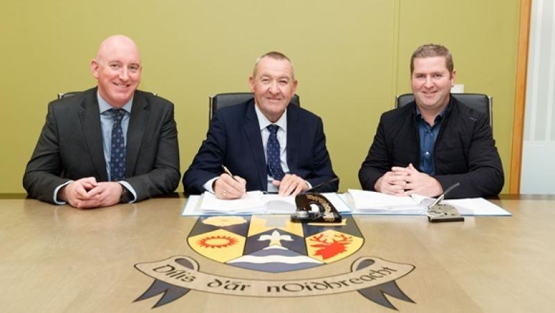 Contracts signed for new social housing development in west Clare