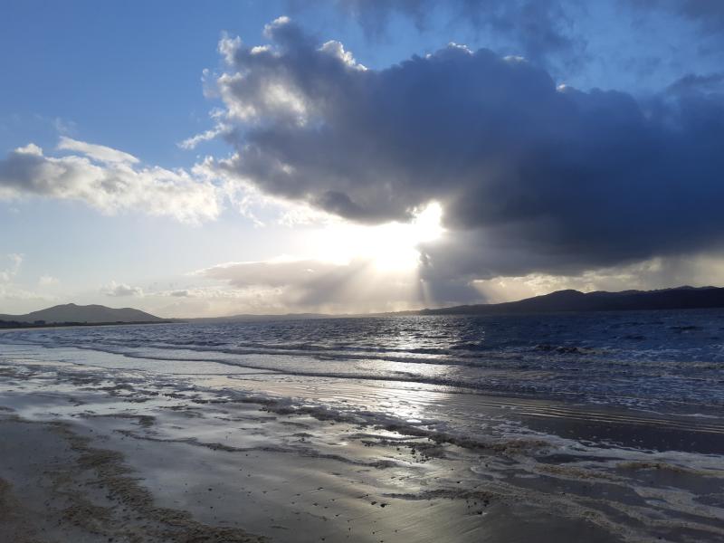 Met Éireann forecasts 'above normal' temperatures twist following mild weekend