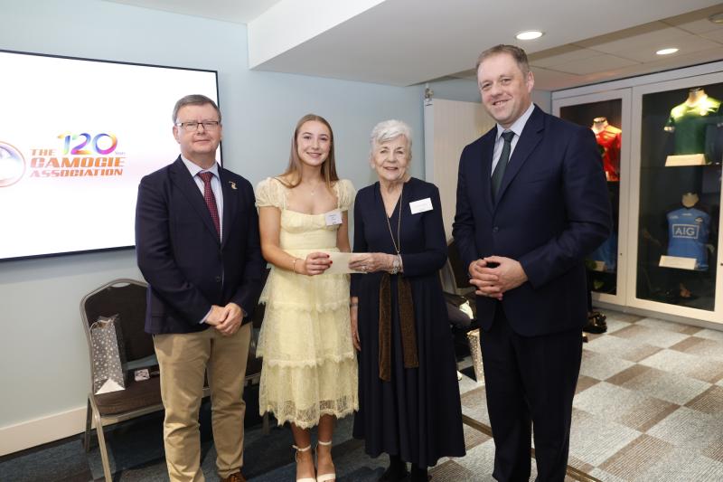 Clare camogie player awarded €20,000 bursary for Mary Immaculate College