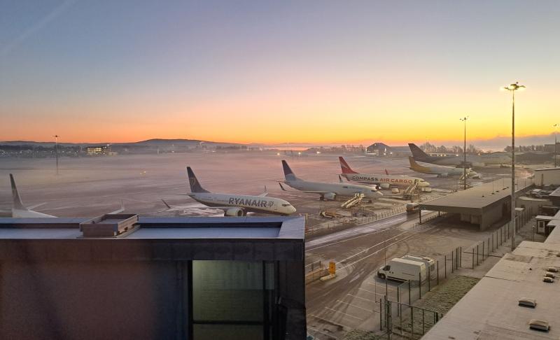 Flights diverted to Shannon Airport as poor weather conditions and snow impact travel