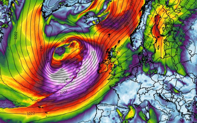 ALERT: Ireland double storm threat amid Met Eireann update in brutal forecast