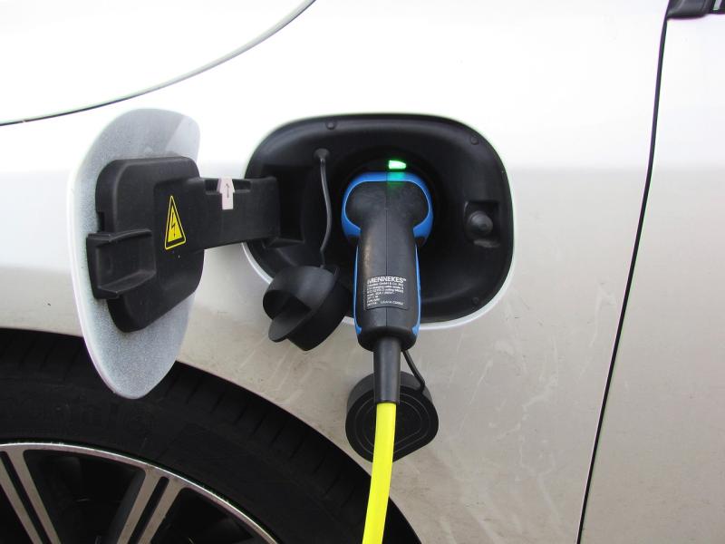 APPEAL: Gardai seek information following collision at EV charging point in Clare town