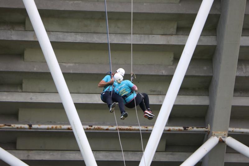 Love is in the air as Clare couple get engaged during abseil in Limerick 