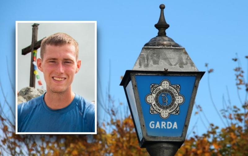 Urgent garda search underway for missing Irish man (25) last seen walking in early hours