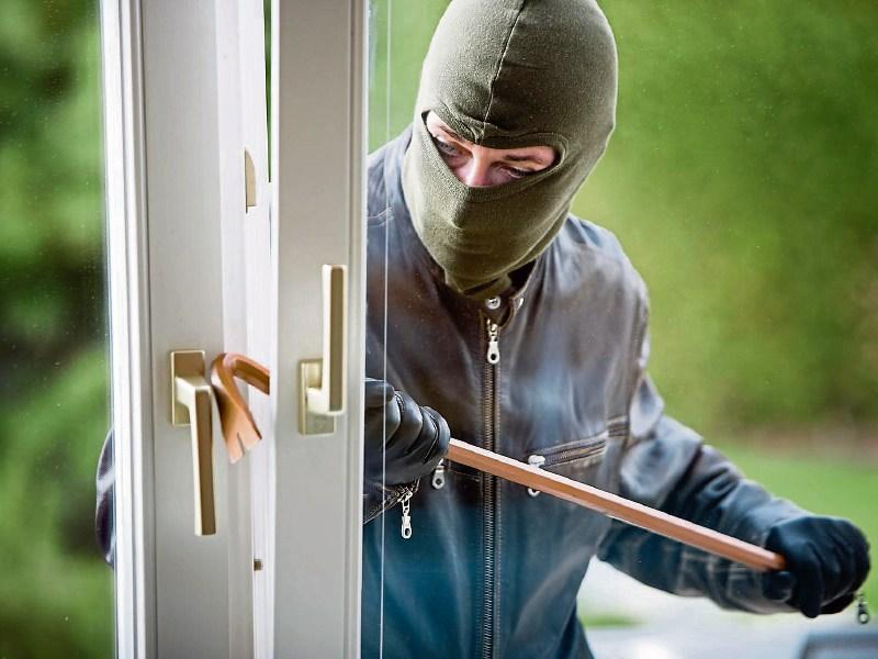 Attendees at a funeral in Clare may have witnessed a burglary, gardaí say