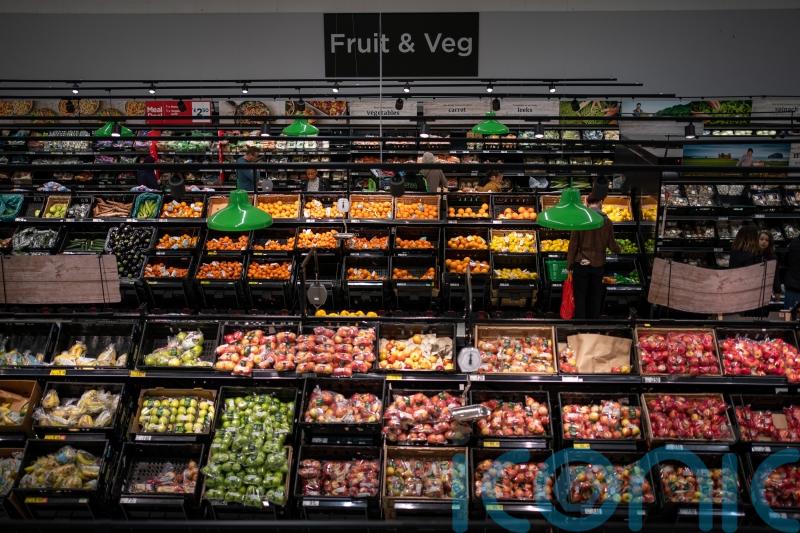 Government urged to extend free hot meals and meals-on-wheels to tackle food poverty