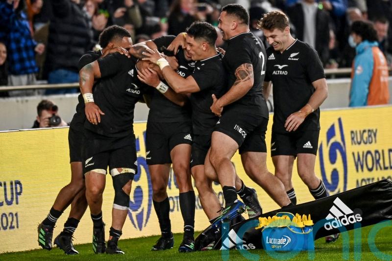 'Clinical' New Zealand crush Ireland in Auckland