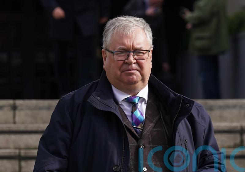 ‘It’s been a privilege’: Joe Duffy presents final Liveline show