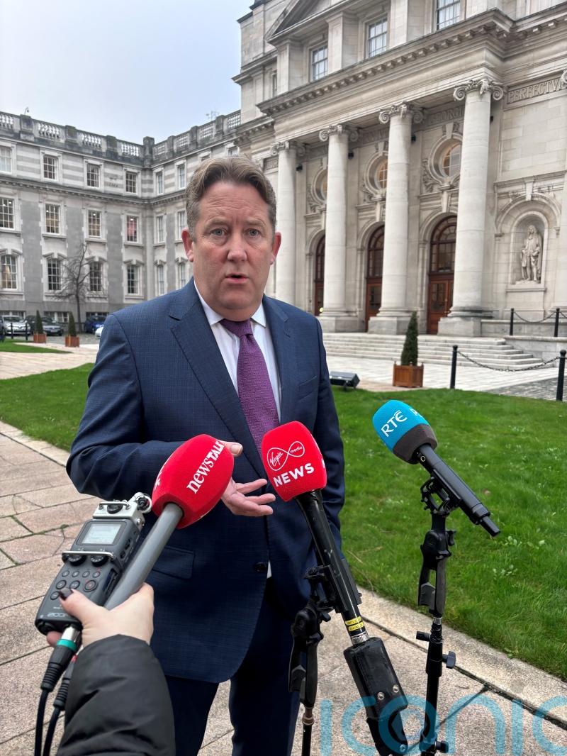 Government to consider legislation to abolish Dublin Airport passenger cap